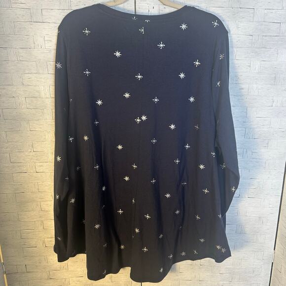 Lane Bryant women’s long sleeve T-shirt V-neck navy blue silver stars plus size - Picture 2 of 8